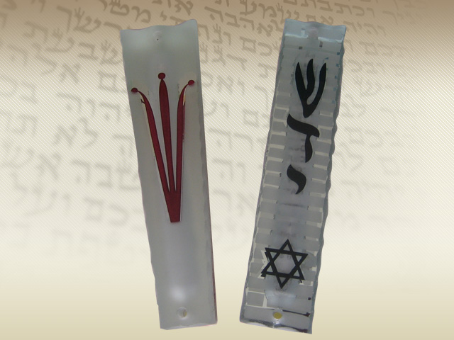 נרתיקים מזכוכית אטומה בשילוב עיטורים